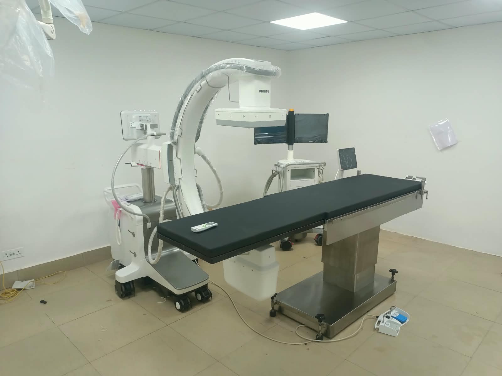 Catheterization Table - Image 3